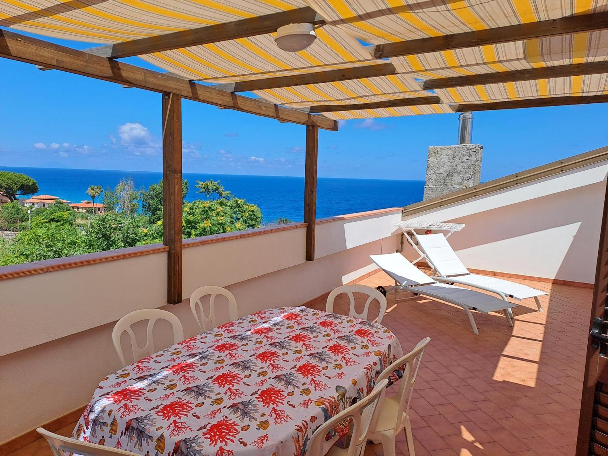 Apartmán Terrazza Michelino Parghelia Exteriér fotografie